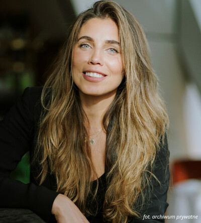  Zeinab Hashmat-Pache
